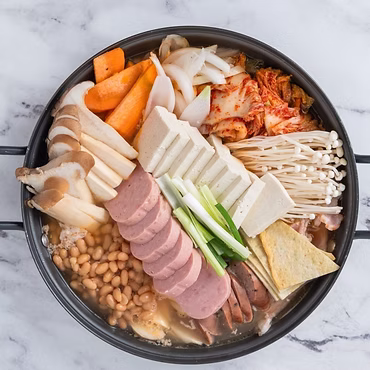부대전골 Budae Jjigae