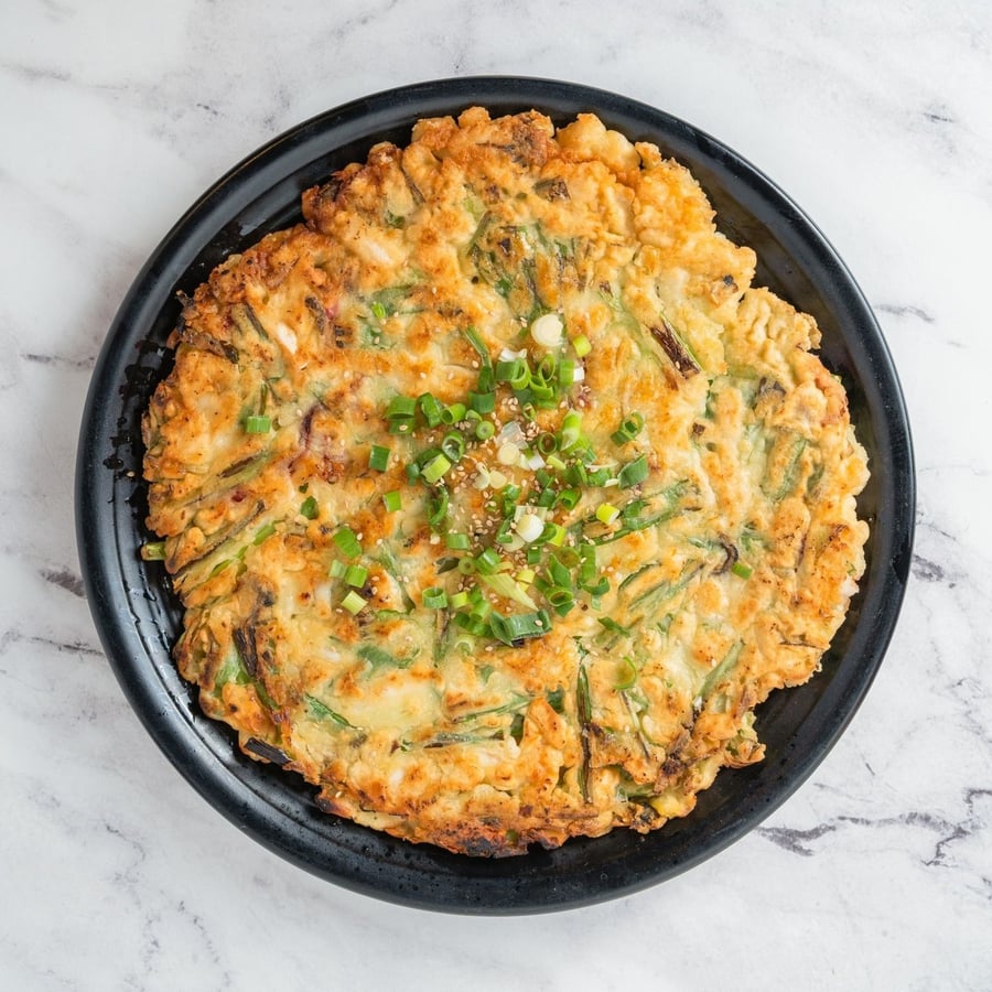 해물파전 Seafood Pancake