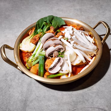 닭도리탕 Spicy Braised Chicken Stew