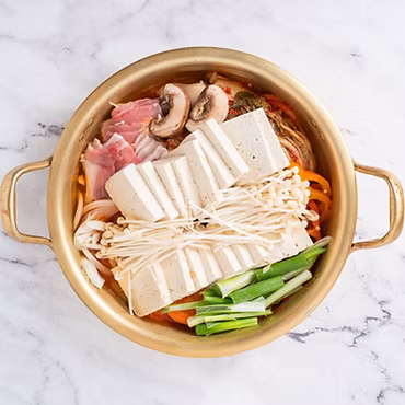 두부김치전골 Tofu & Kimchi Hot Pot